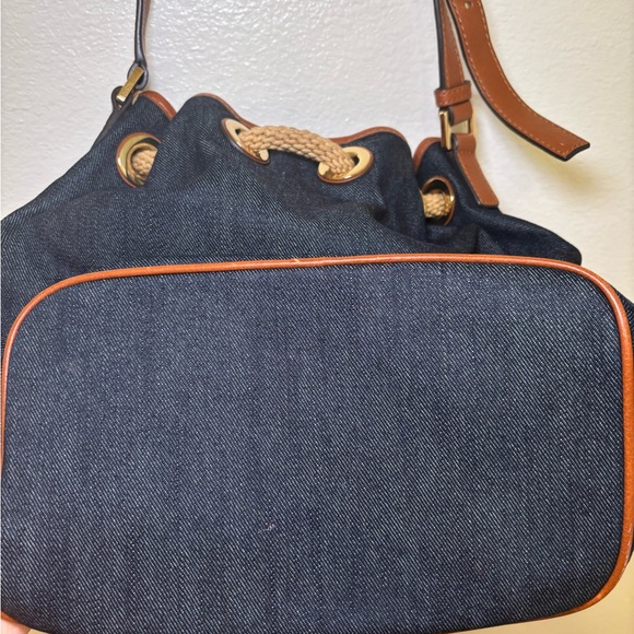 Michael Kors denim Navy and Brown Shoulder Bag - Picture 5 of 9
